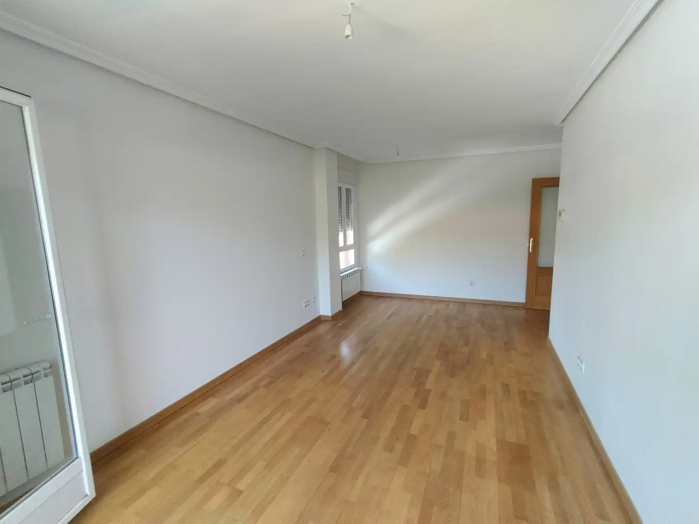 Wohnzimmer von Wohnung zur Miete in Collado Villalba mit Heizung, Parkett und Terrasse