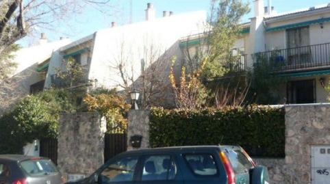Photo 3 of Single-family semi-detached for sale in C/ Islas de Cabo Verde, Peñagrande, Madrid