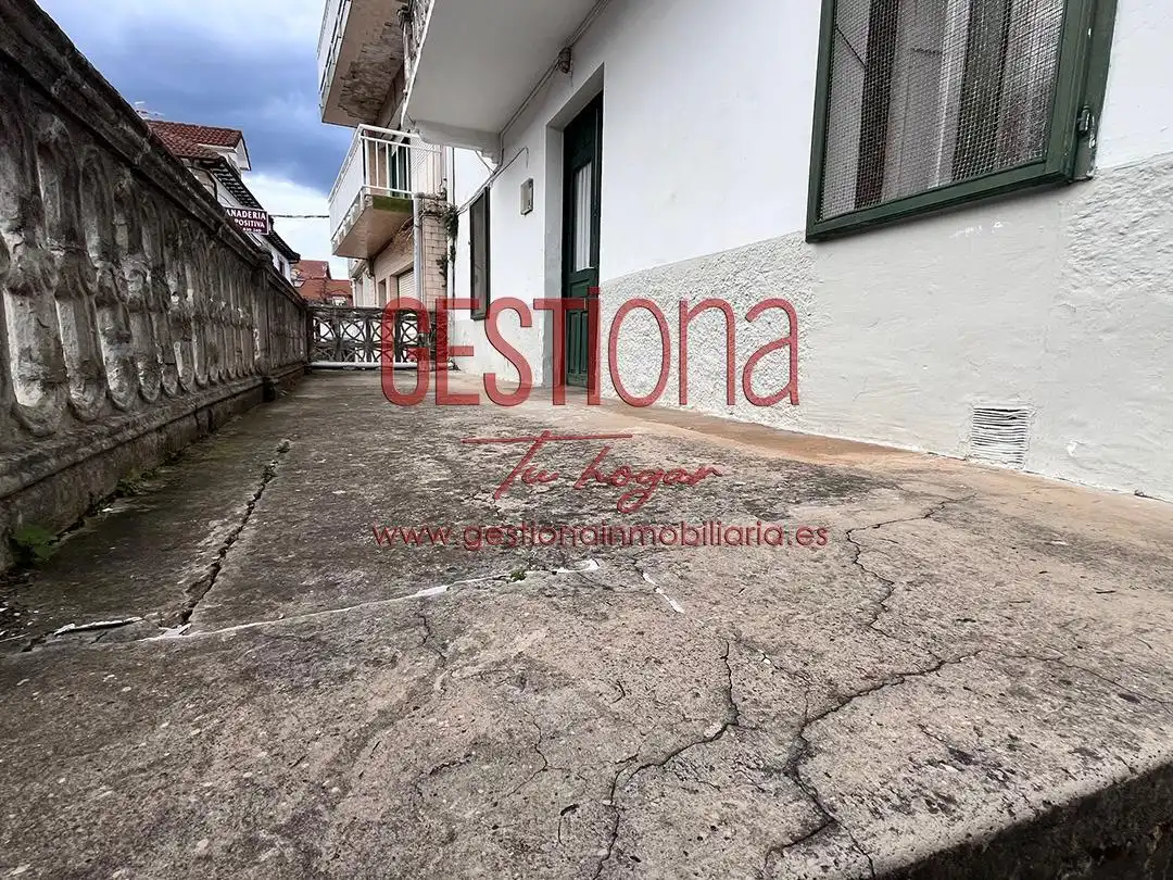 Vista exterior de Casa o chalet en venta en Noja con Terraza, Trastero y Amueblado