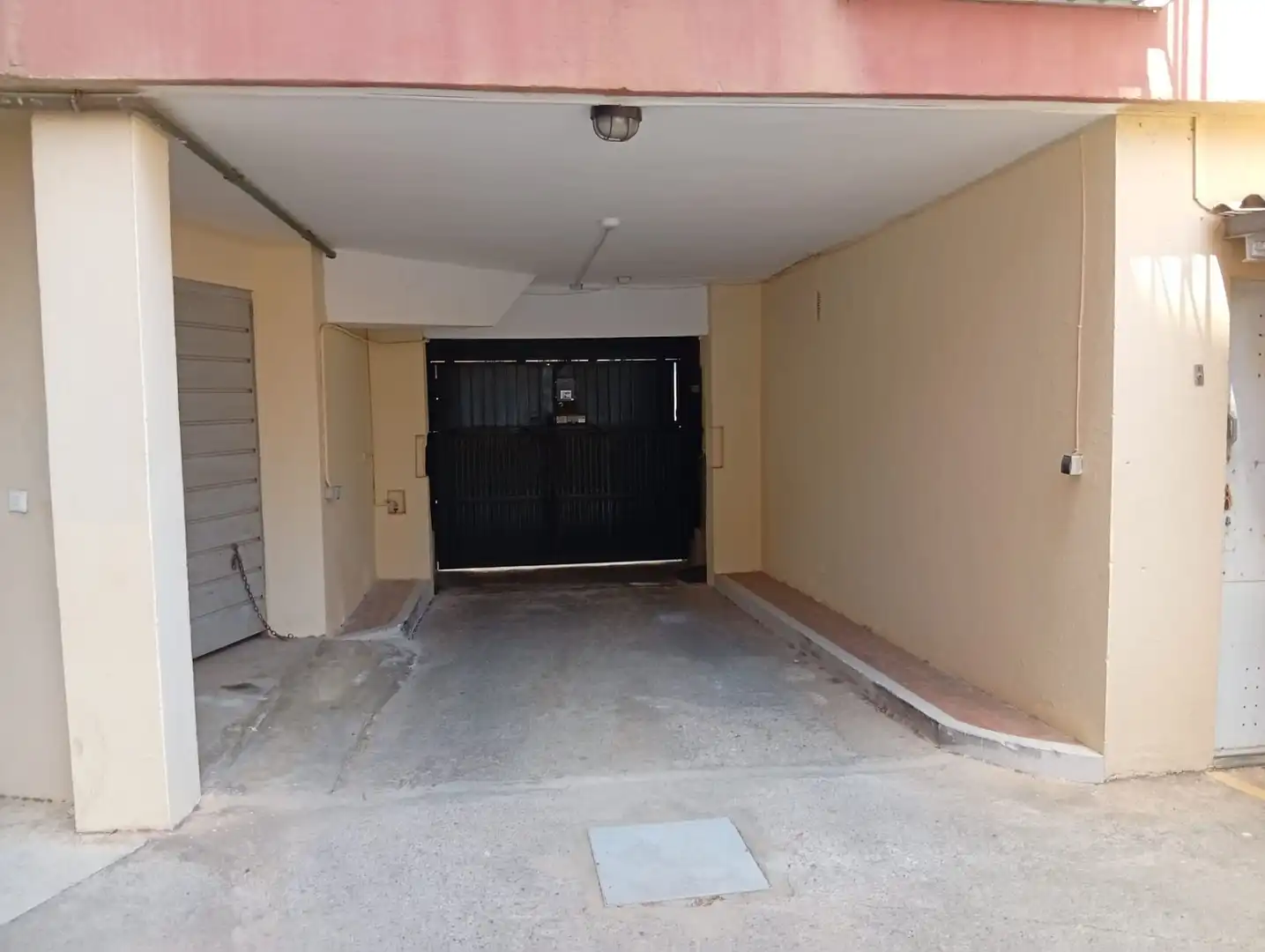 Parking of Flat for rent in Málaga  with Air Conditioner, Terrace and Furnished