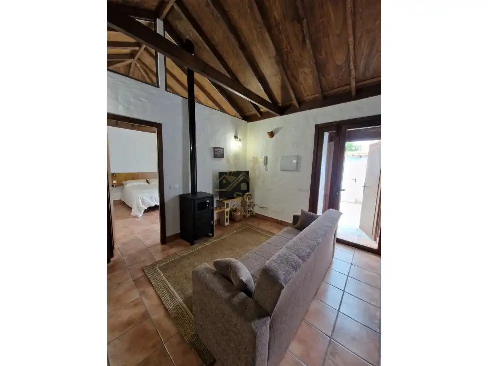 Sala d'estar de Casa o xalet en venda en Icod de los Vinos amb Terrassa i Moblat