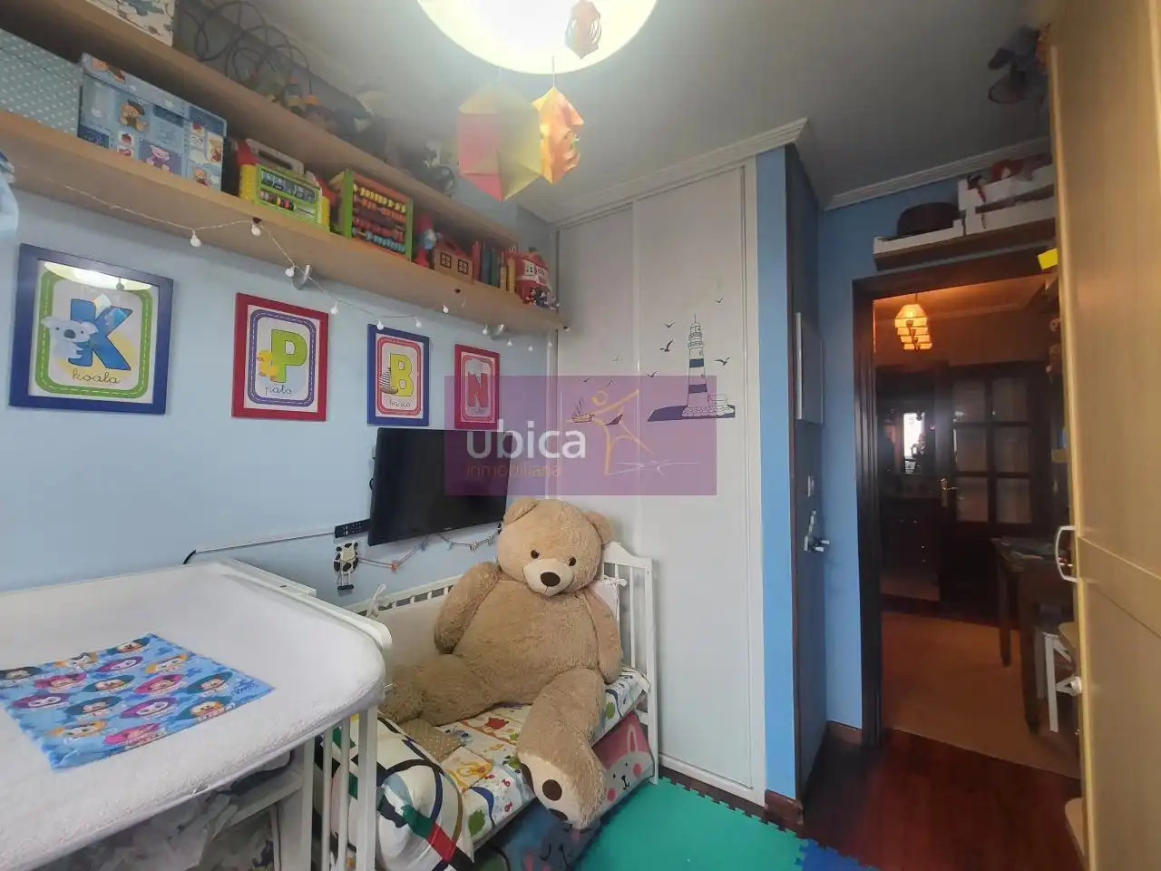 Habitación de Piso en venta en Vigo  con Calefacción, Parquet y Trastero