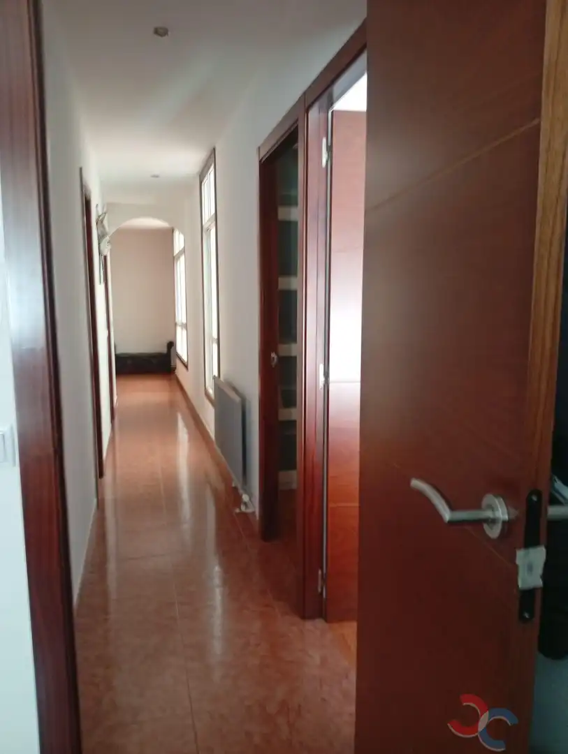Wohnung zum Verkauf in Marín mit Terrasse und Abstellraum