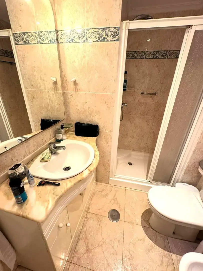 Bany de Apartament de lloguer en Alicante / Alacant amb Jardí privat, Terrassa i Moblat