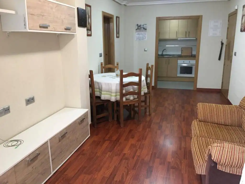 Piso en alquiler en C. Valle InclÃ¡n, imagen 2