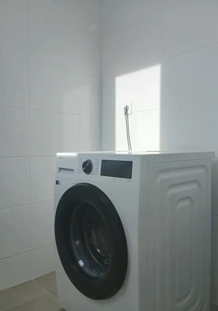 Badezimmer von Dachboden zur Miete in Oviedo  mit Heizung, Terrasse und Abstellraum