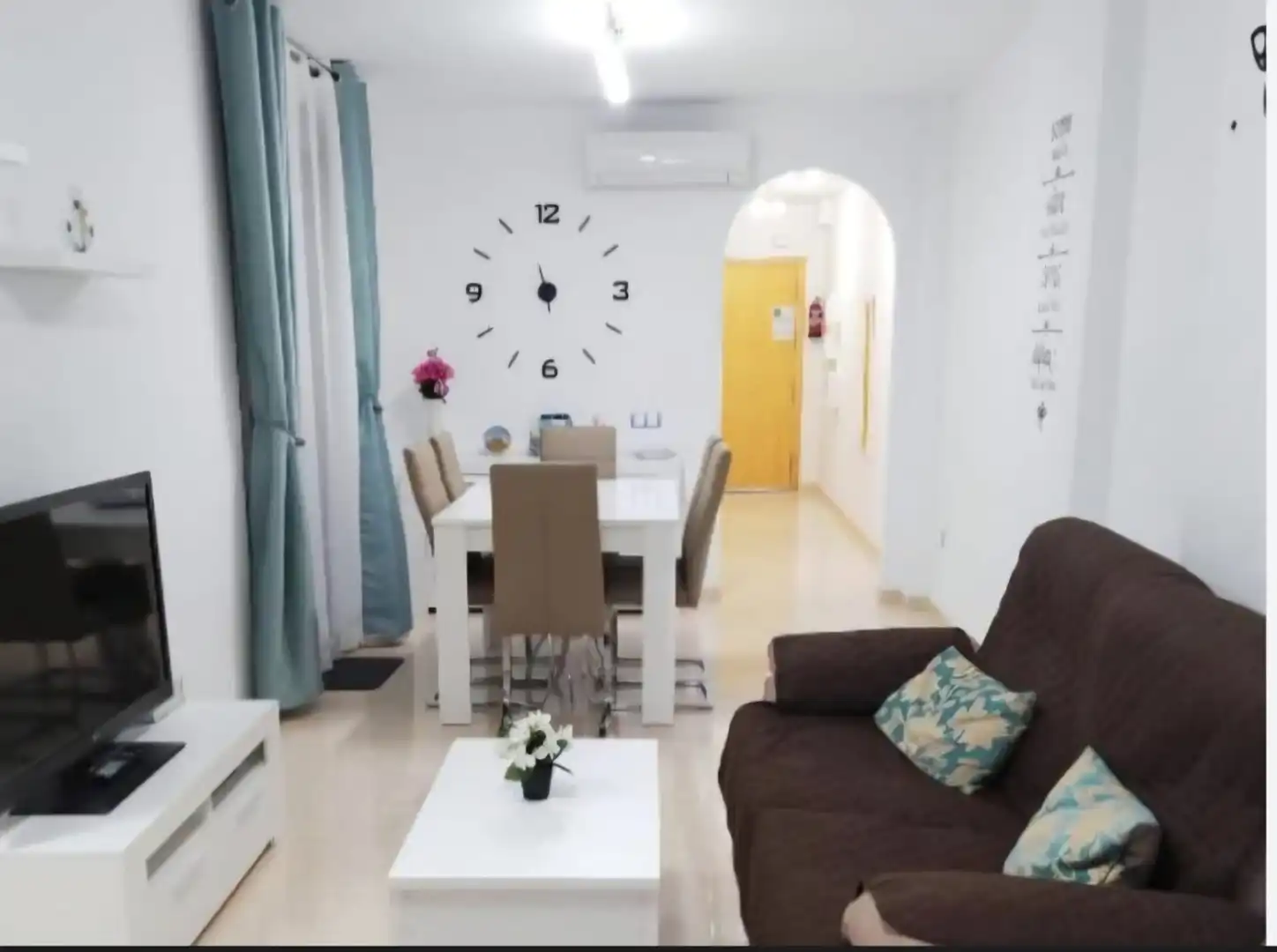 Piso con terraza en venta en Calle de las Higueras, imagen 2