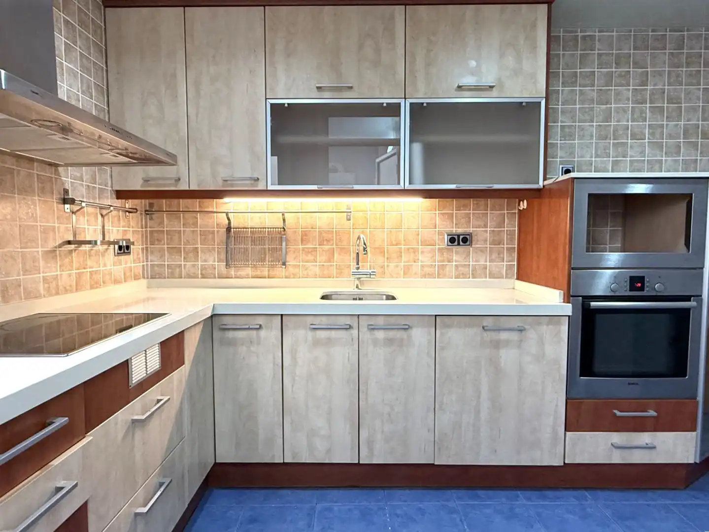 Cocina de Piso en venta en Sant Boi de Llobregat con Aire acondicionado, Calefacción y Parquet