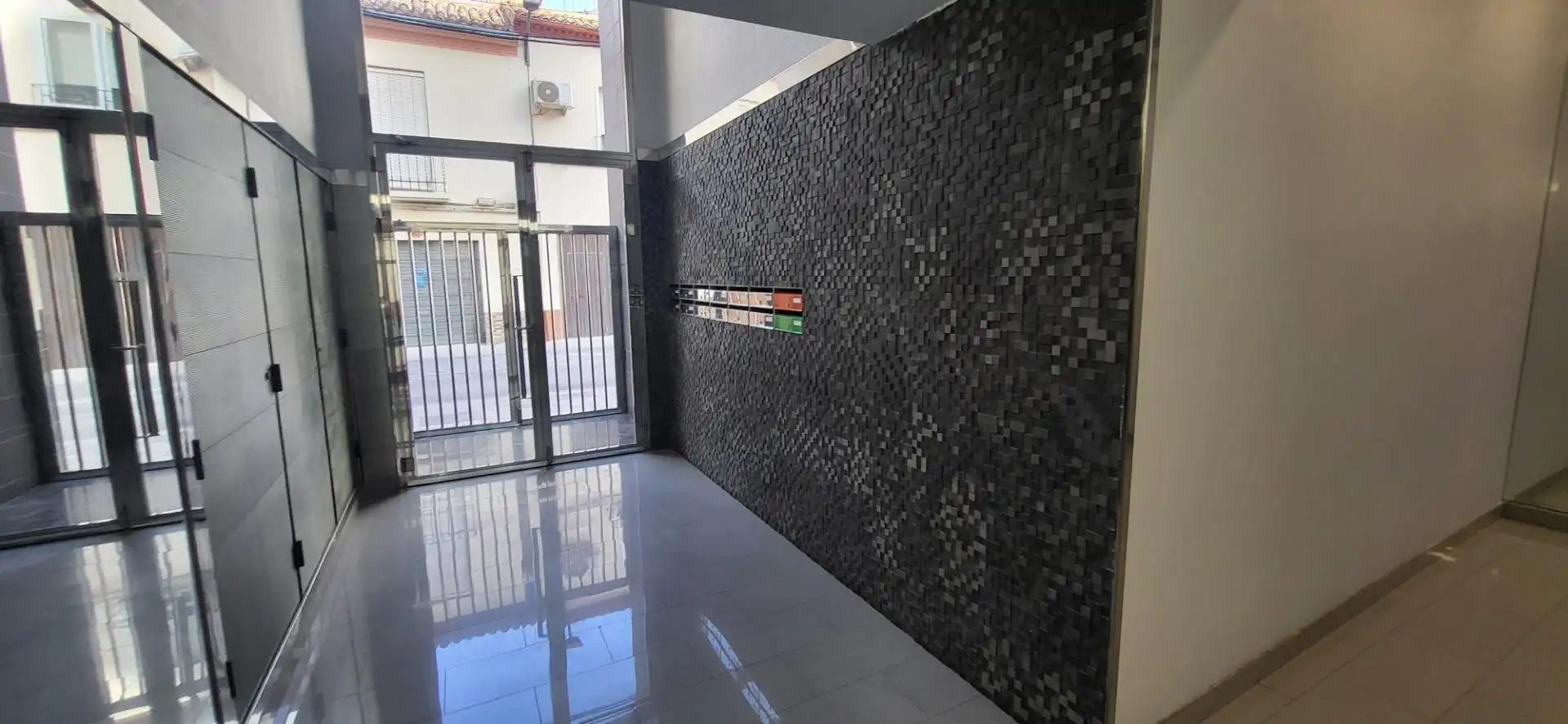 Attic for rent in Feria