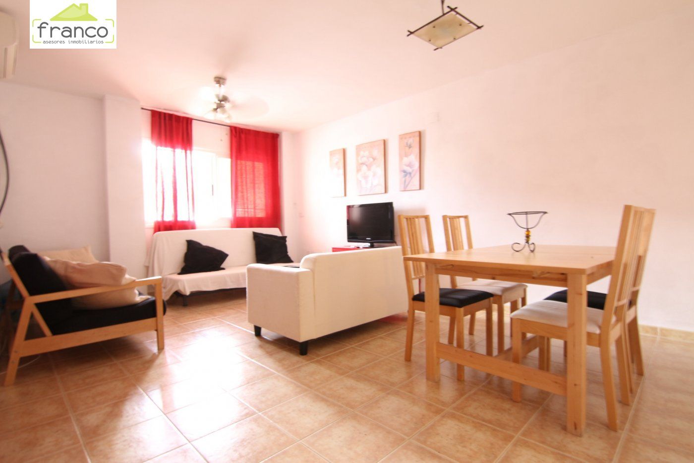 Sala d'estar de Apartament de lloguer en  Murcia Capital amb Terrassa i Moblat