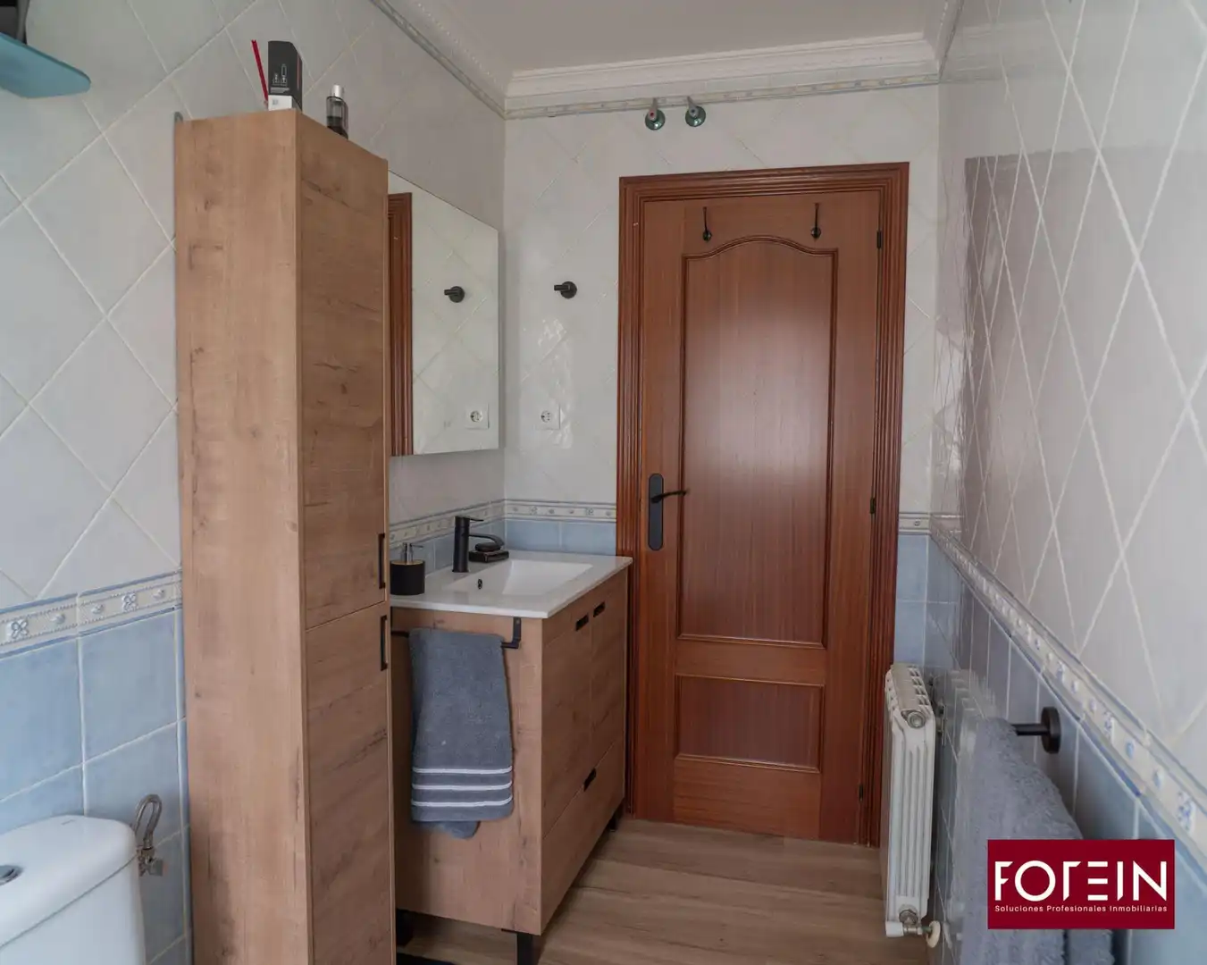 Bany de Casa o xalet en venda en Torrejón del Rey amb Aire condicionat, Calefacció i Jardí privat