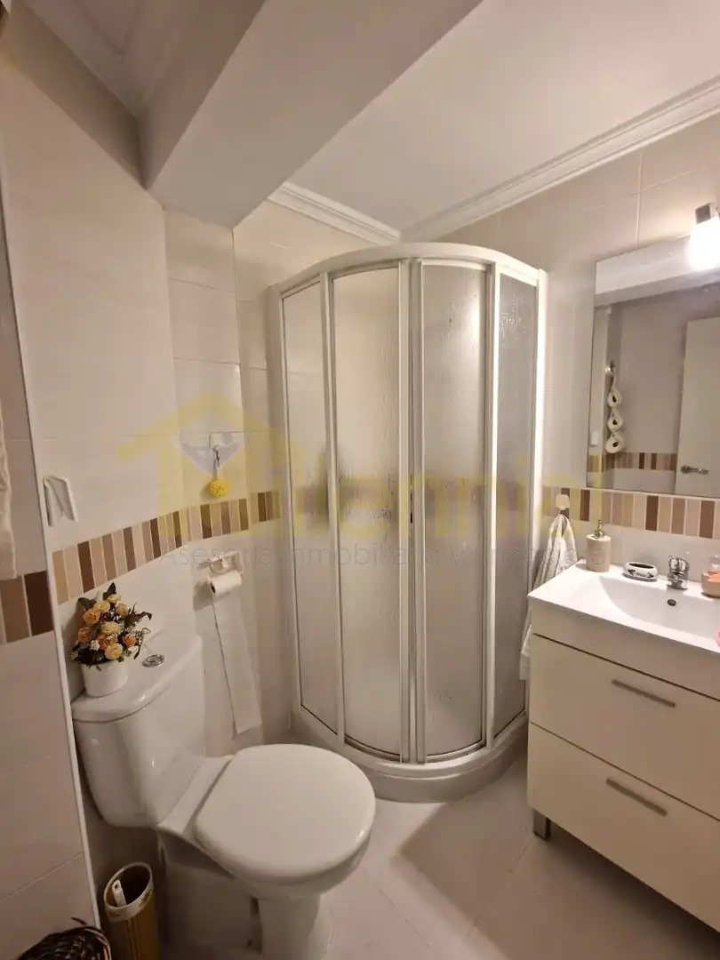 Baño de Piso en venta en Sevilla con Aire acondicionado