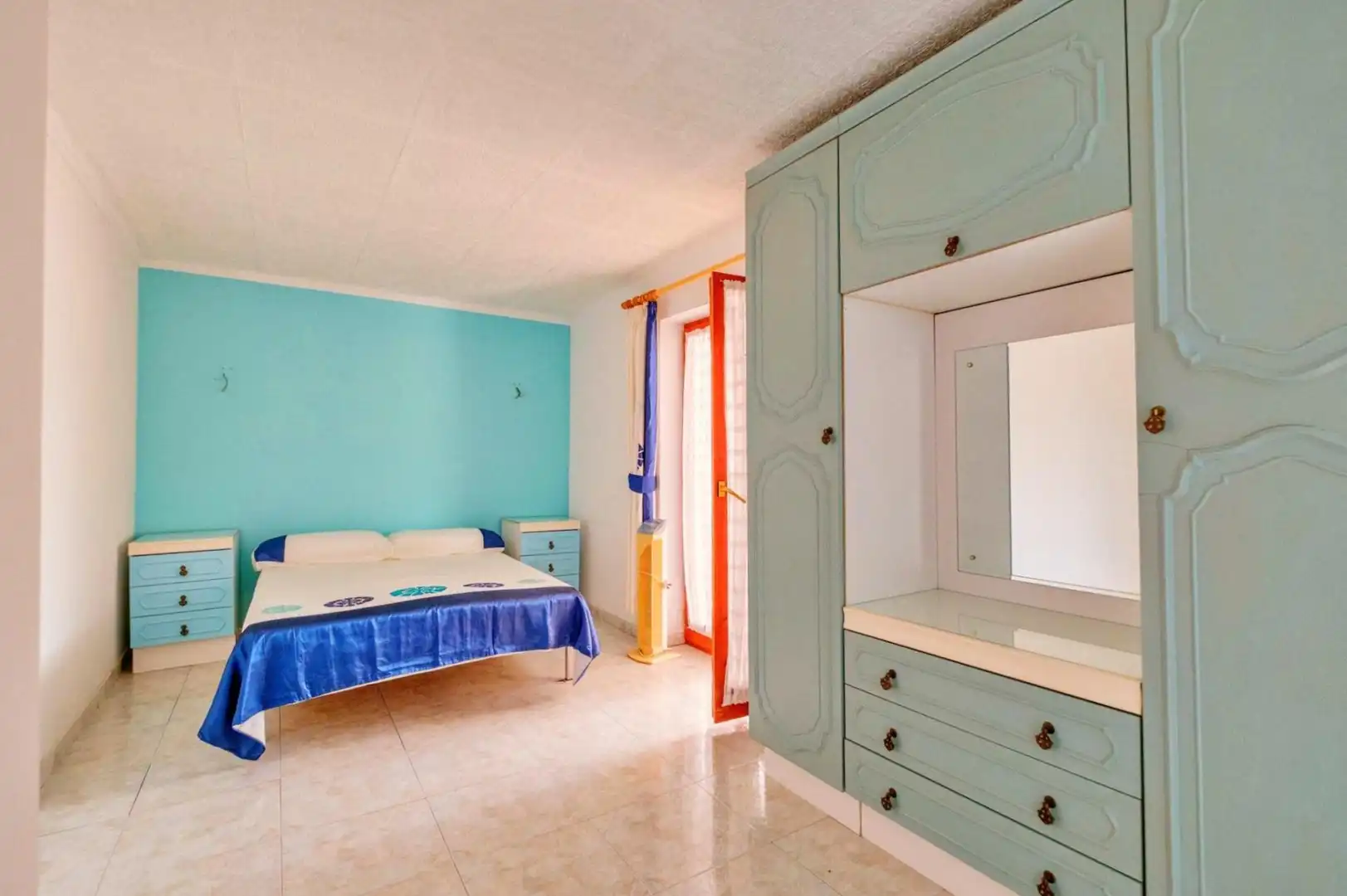 Dormitori de Casa o xalet en venda en Tortosa amb Jardí privat