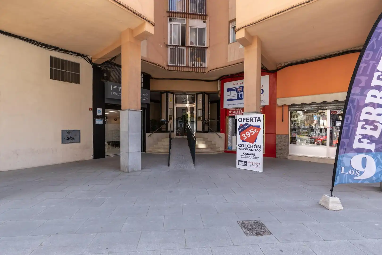 Piso en venta en Granada con Terraza, Amueblado y Balcón