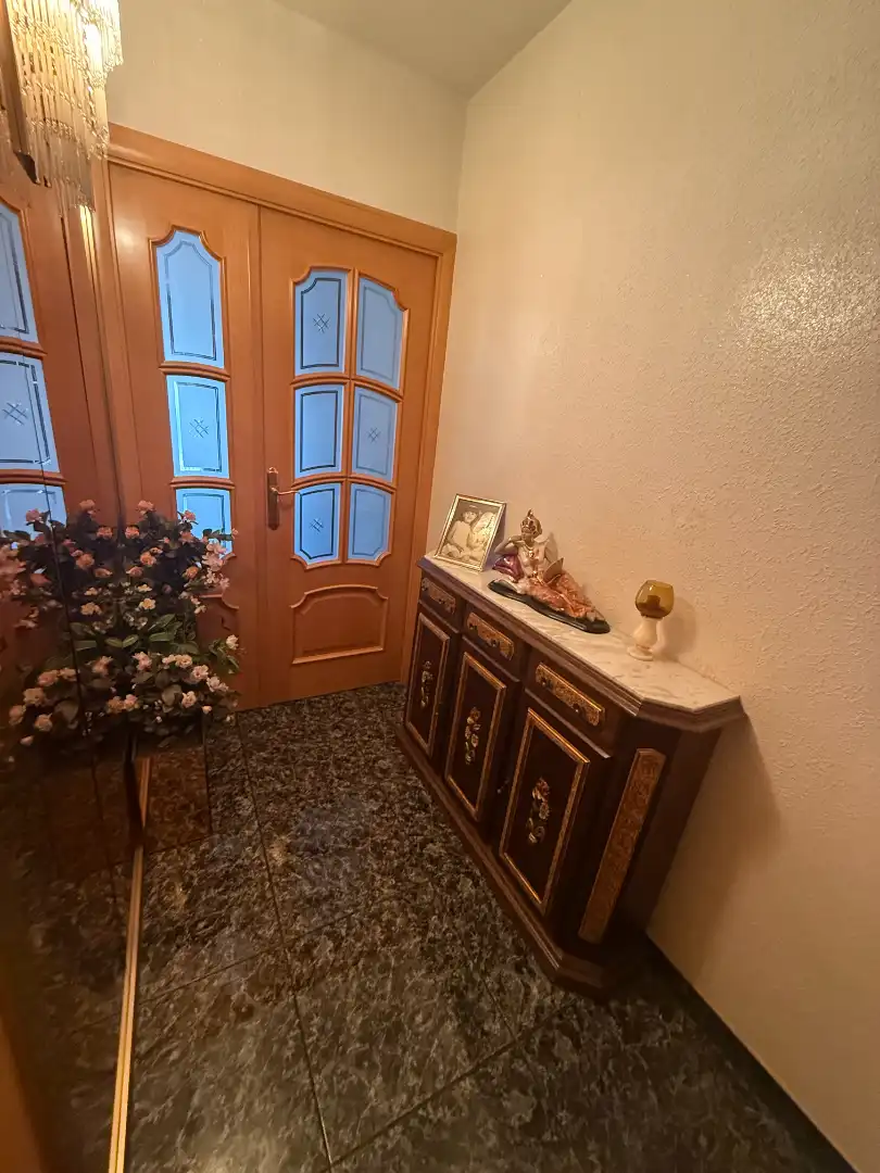 Wohnung zum Verkauf in Terrassa mit Klimaanlage, Heizung und Terrasse