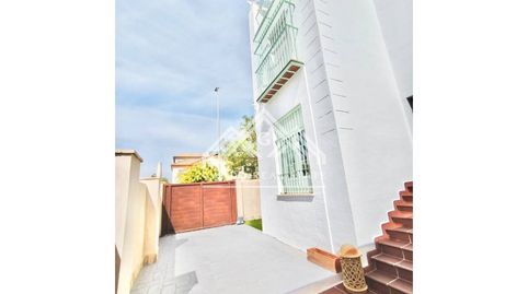 Foto 5 de Casa adosada en venda a Calle Fernando Quiñones, Arco Norte - Avda. España, Dos Hermanas