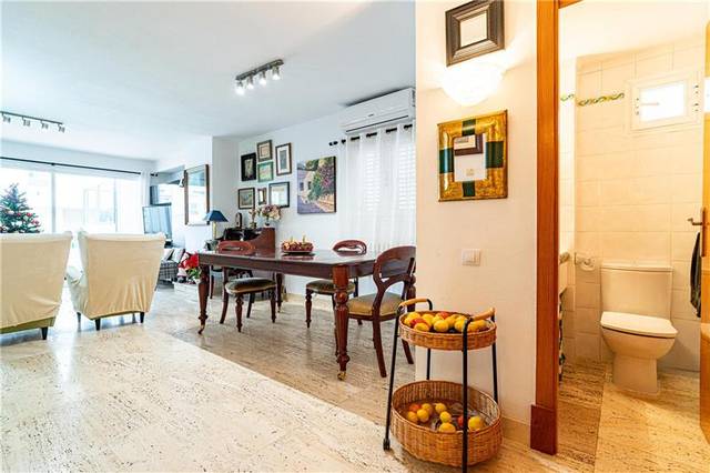 Casa adosada en Venta en Son Dureta