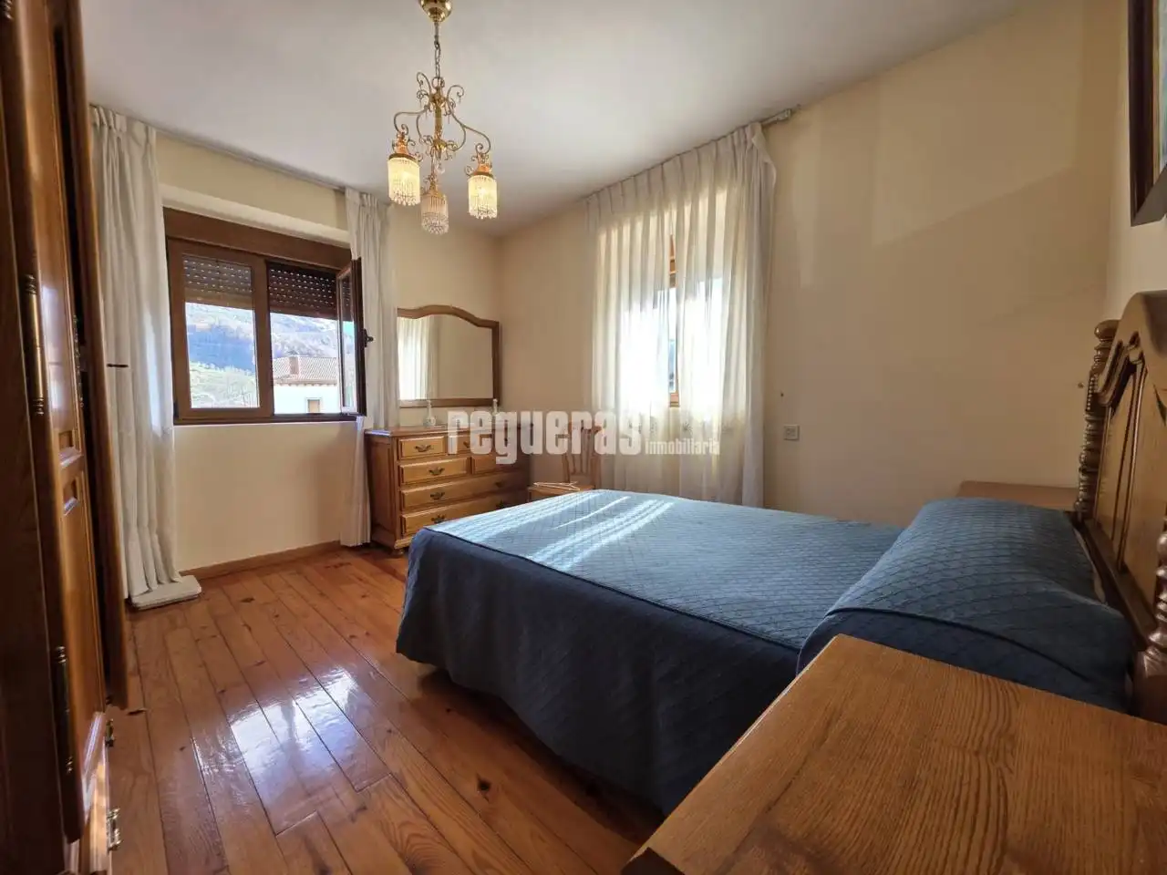 Habitación de Casa o chalet en venta en Burón