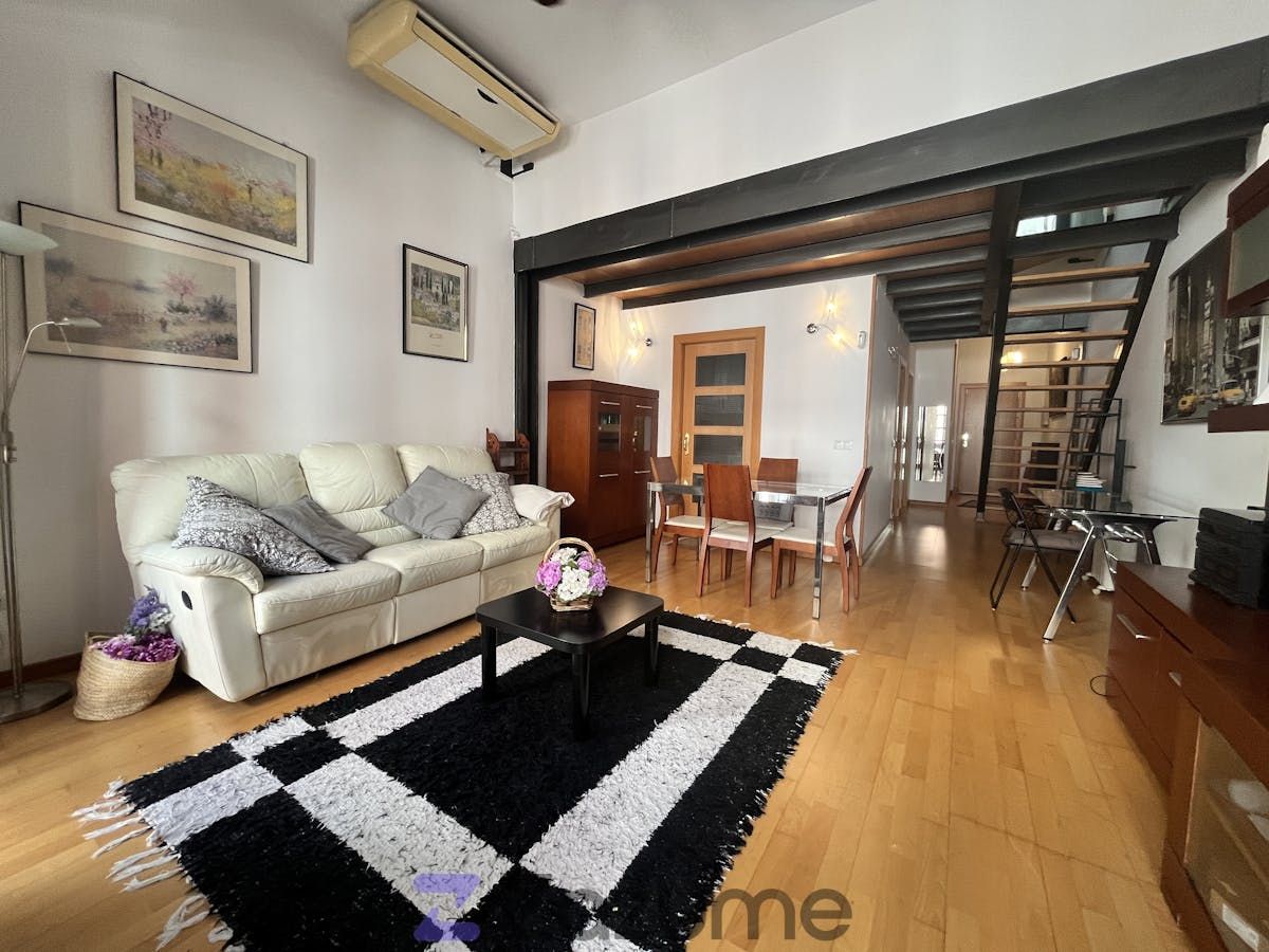 Living room of Duplex to rent in  Sevilla Capital  with Air Conditioner, Heating and Private garden