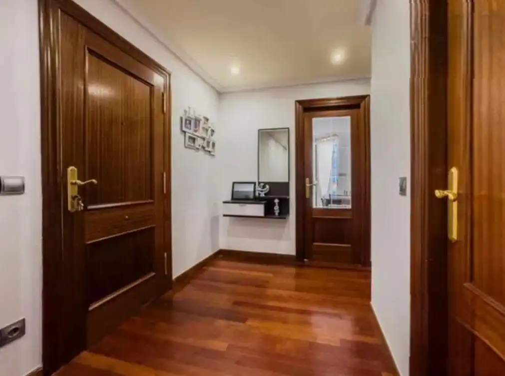 Maisonette zum Verkauf in Calle de la Gloria, Alisal - San Román