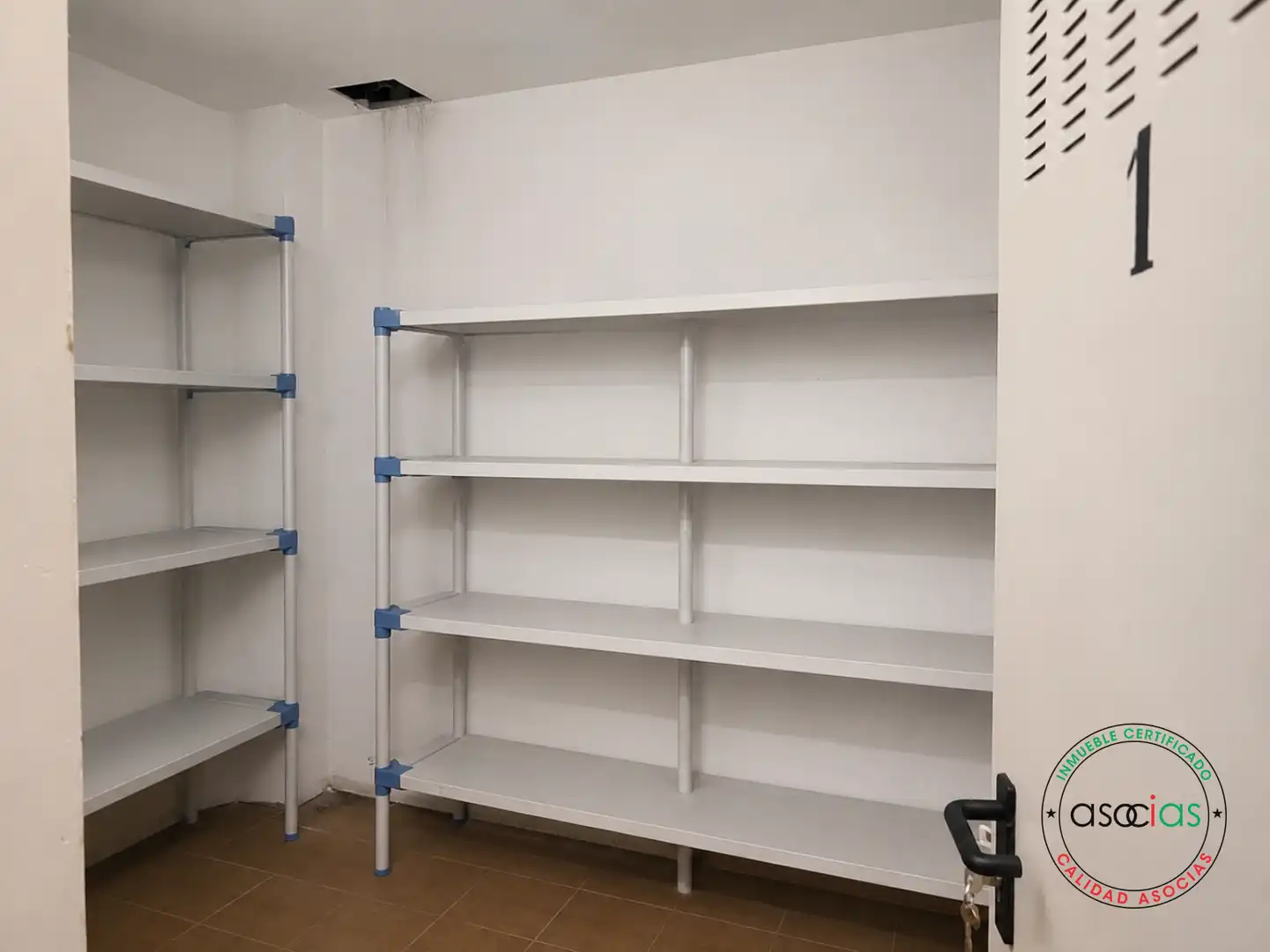 Piso en venta en Carreño con Calefacción, Jardín privado y Trastero
