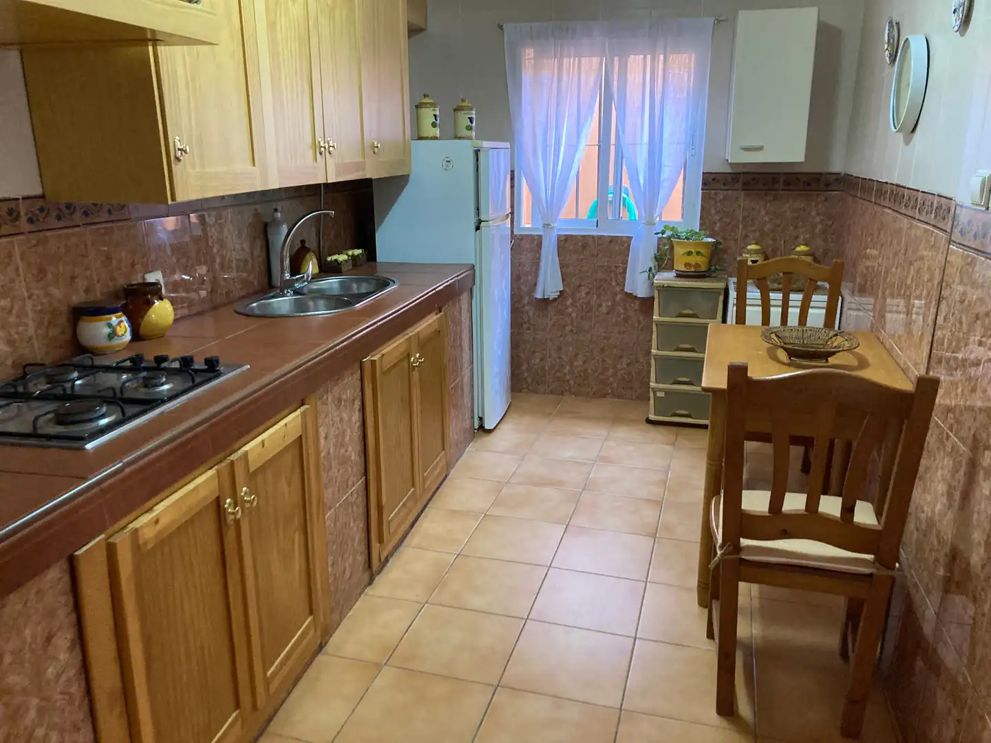 Cocina de Casa o chalet de alquiler en Los Barrios con Aire acondicionado, Jardín privado y Amueblado