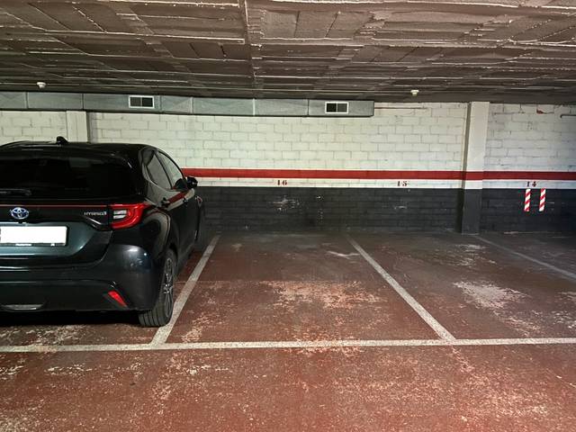 Garaje en Venta en Roger De Flor en Dreta de l'Eixample