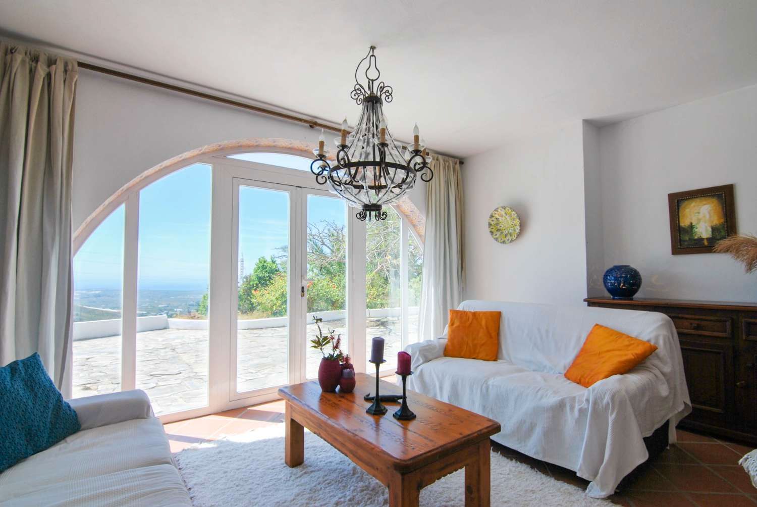 Sala d'estar de Casa o xalet en venda en Molvízar amb Piscina