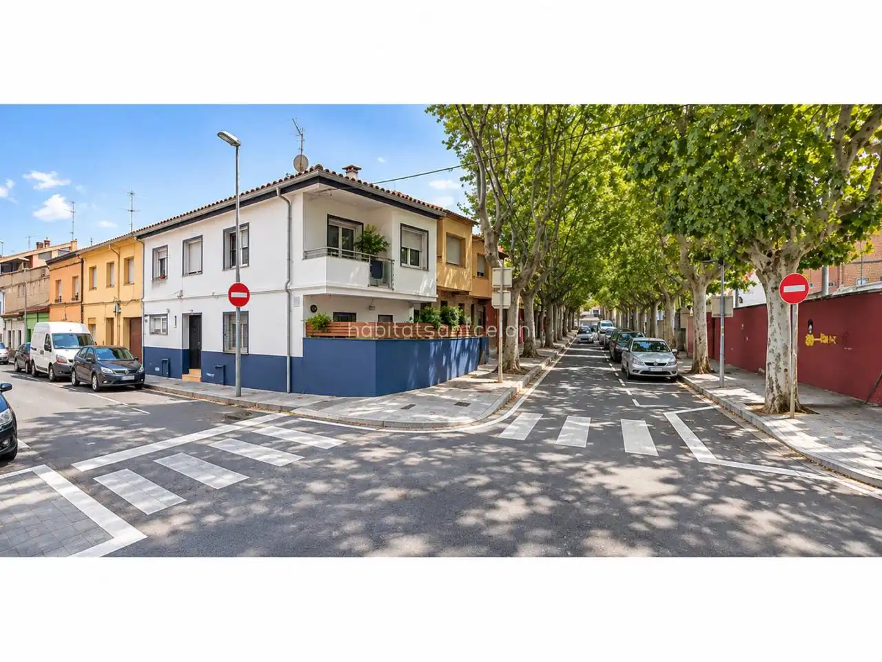Casa amb jardí en venda a Calle barcelona