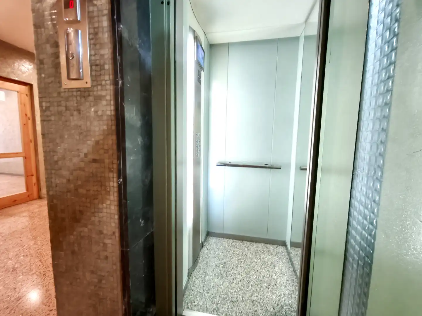 Piso en venta en Gijón - Calle Enrique Martinez, La Arena