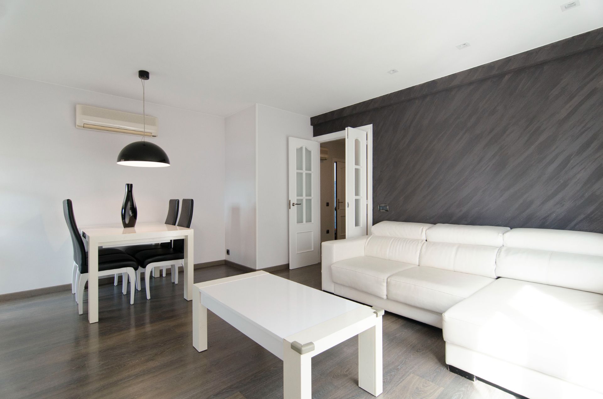 Living room of Flat to rent in Manresa  with Air Conditioner, Heating and Furnished