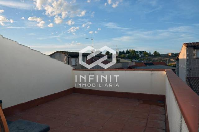 Casa adosada en Venta en Yebra