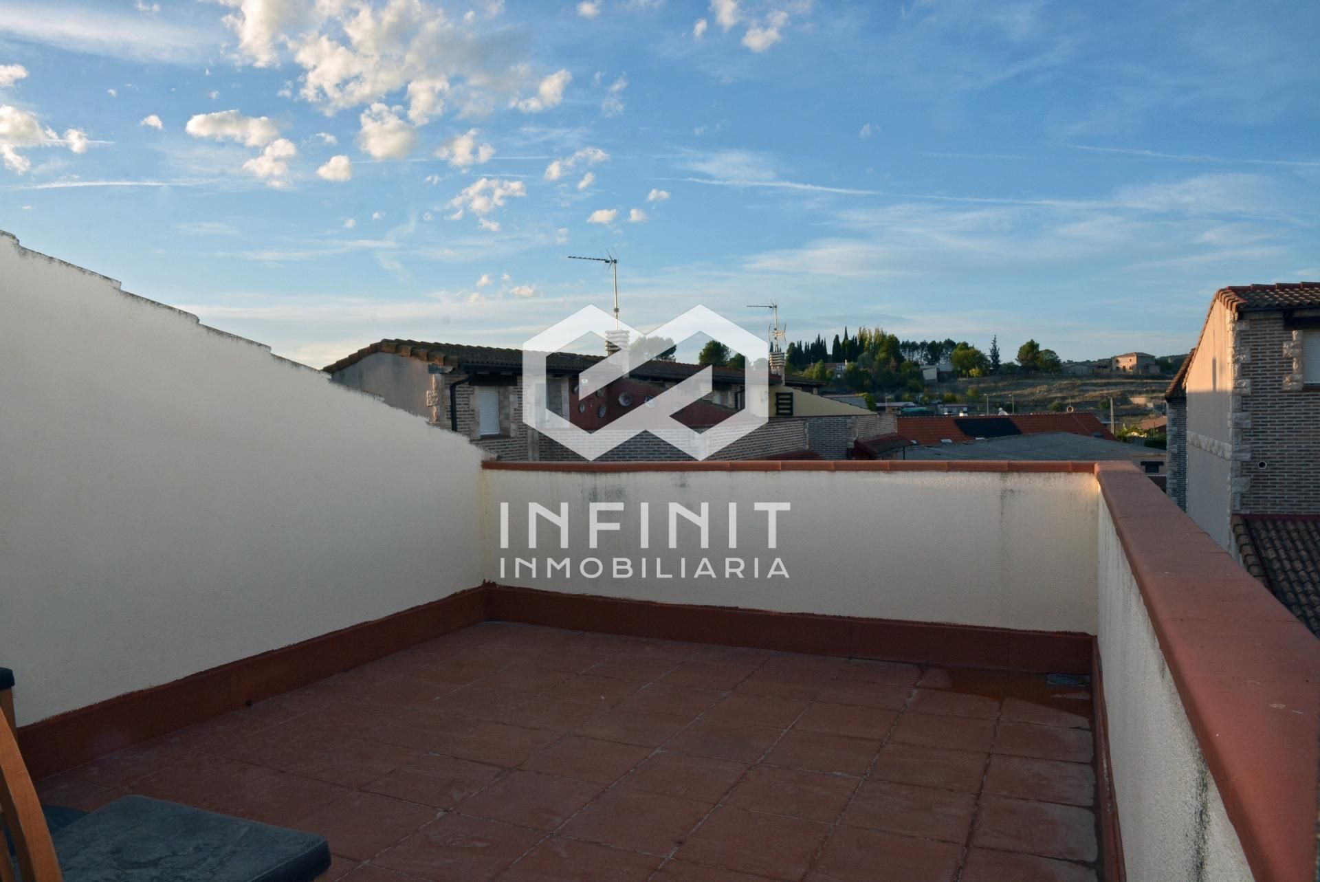 Terrassa de Casa adosada en venda en Yebra amb Calefacció, Jardí privat i Terrassa