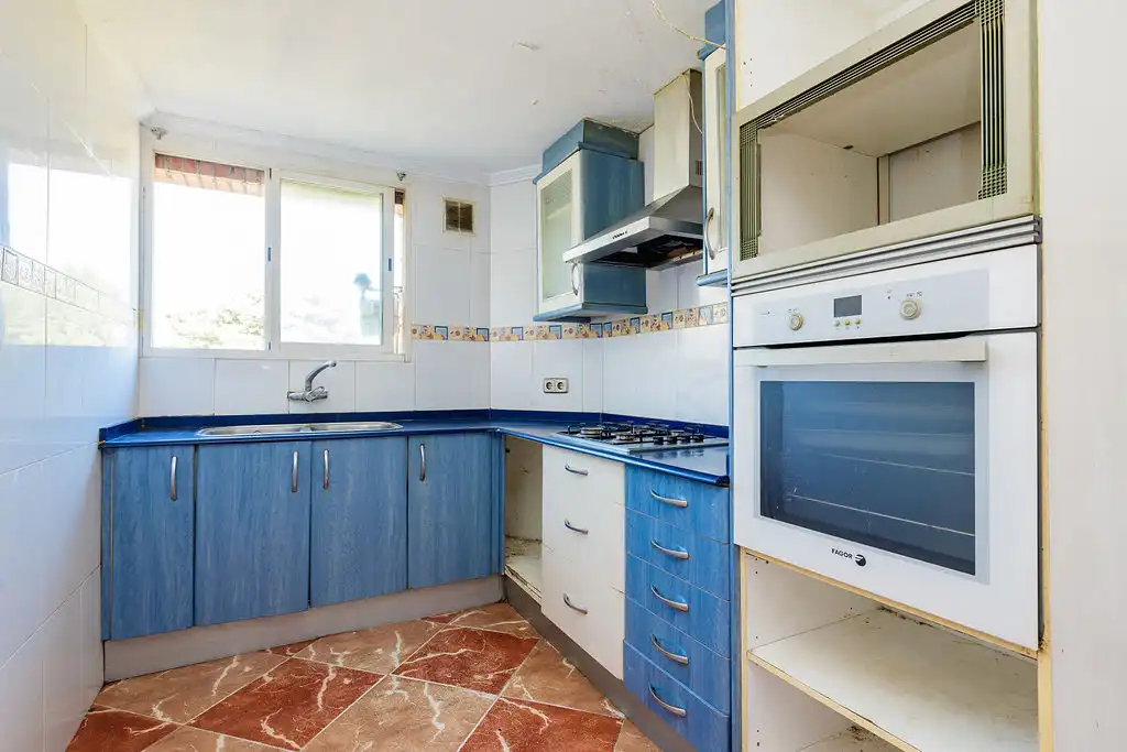 Cocina de Apartamento en venta en Paterna con Balcón