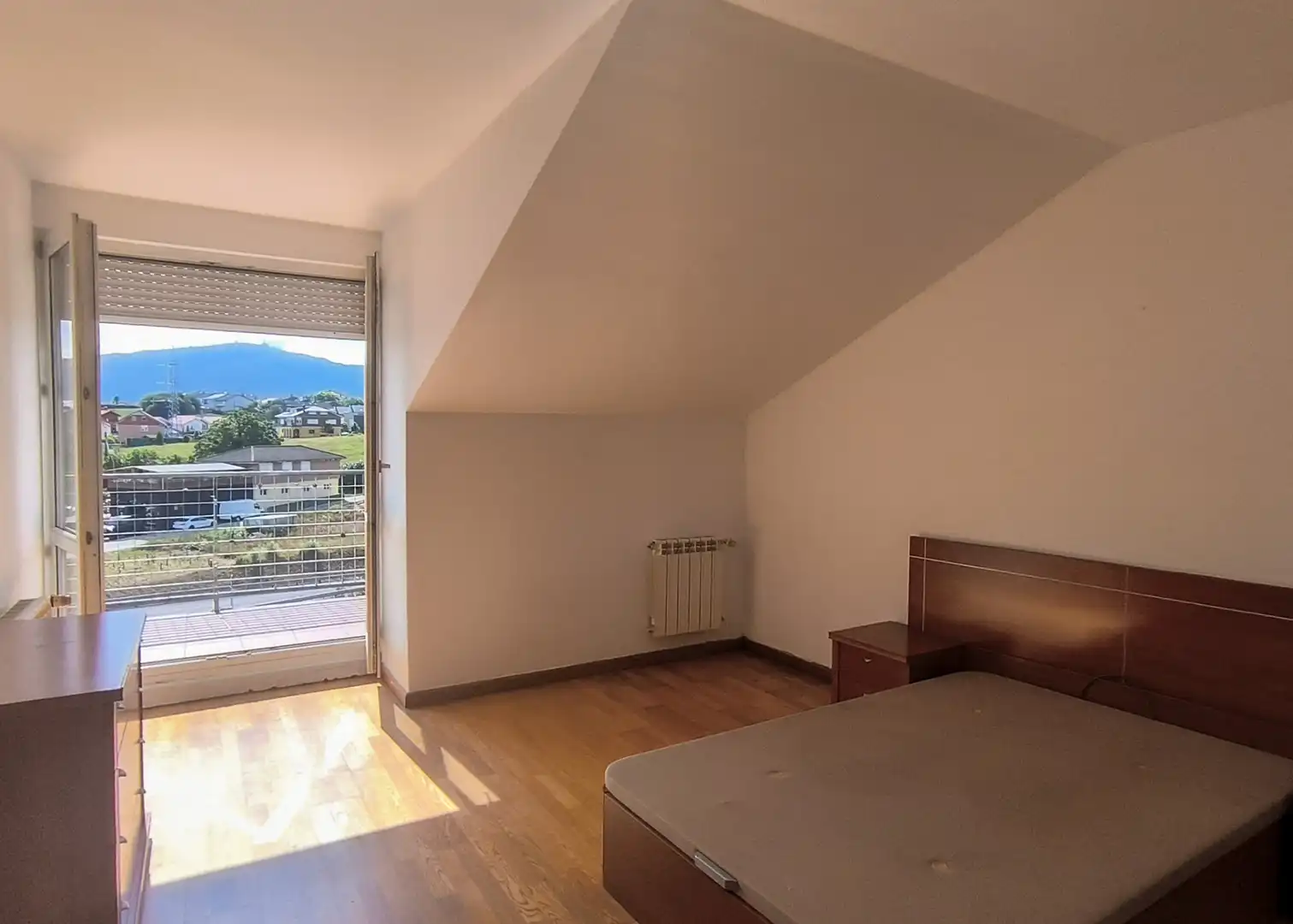 Habitación de Ático en venta en El Astillero   con Calefacción y Terraza