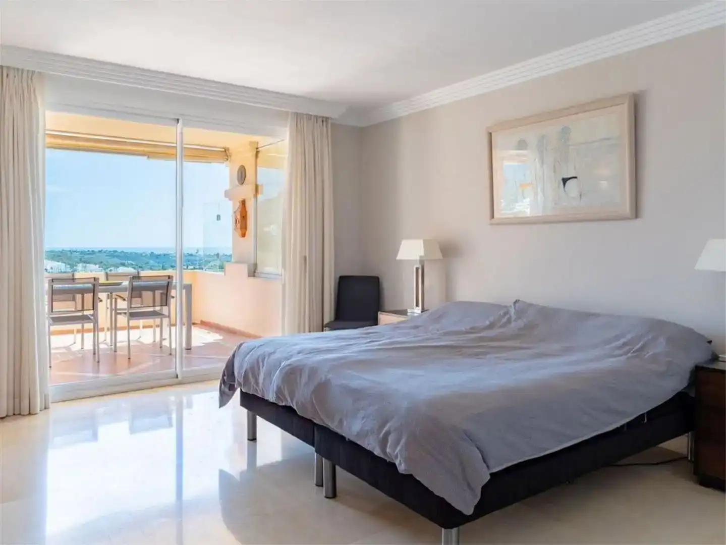 Habitación de Ático en venta en Marbella con Aire acondicionado, Jardín privado y Parquet