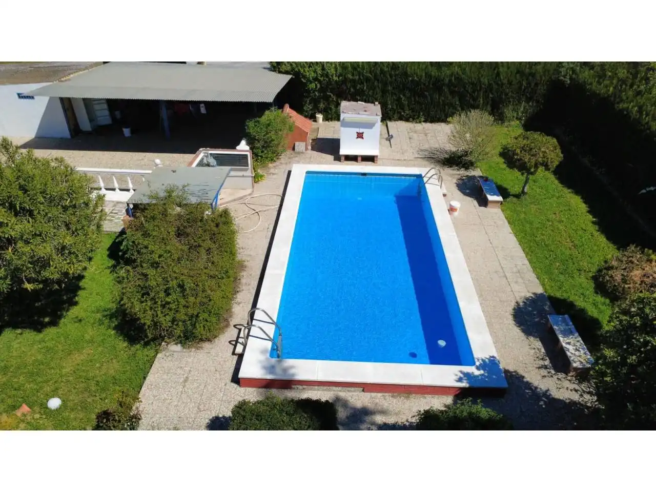 Villa avec piscine à vendre à Urbanizacion Tres Palmeras