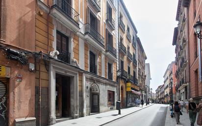 Außenansicht von Wohnung zum verkauf in  Madrid Capital mit Klimaanlage und Balkon