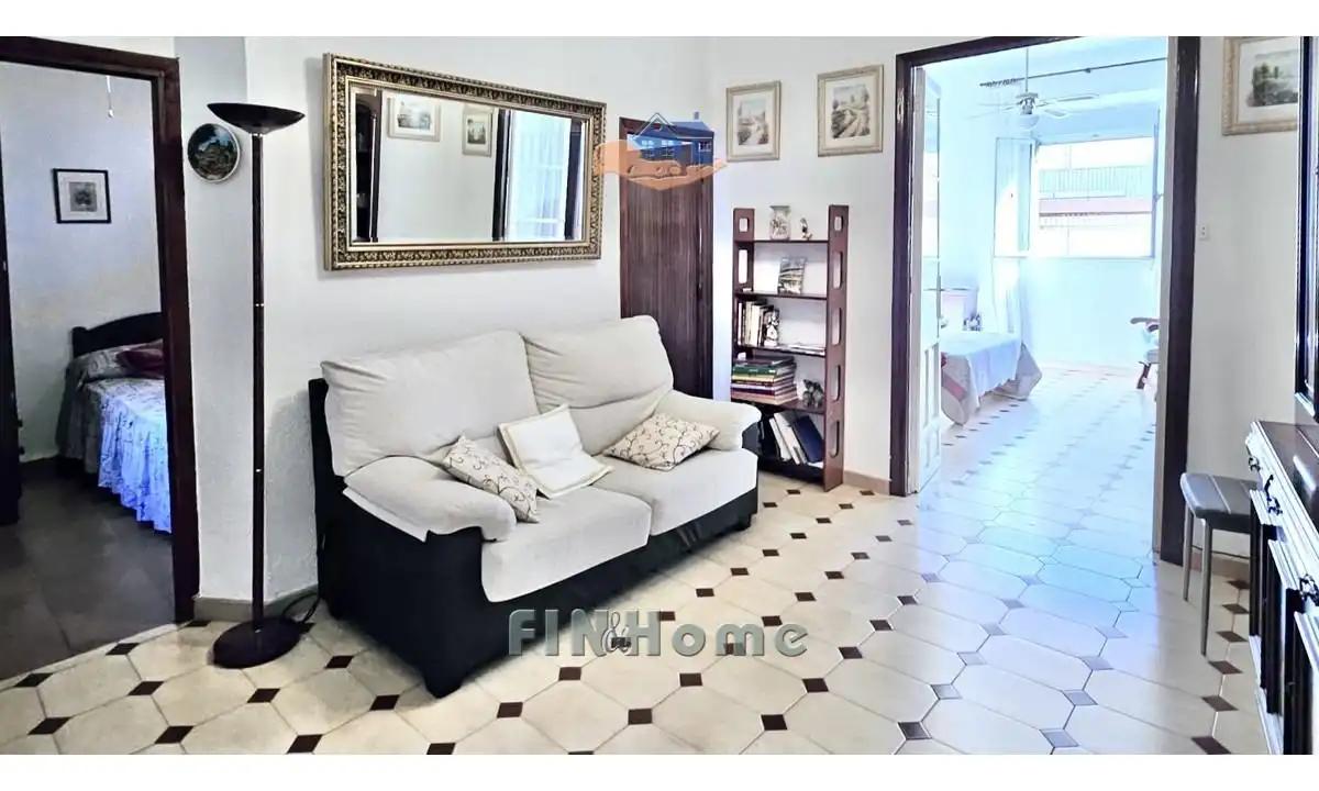 Sala de estar de Piso de alquiler en Sevilla con Aire acondicionado, Calefacción y Trastero
