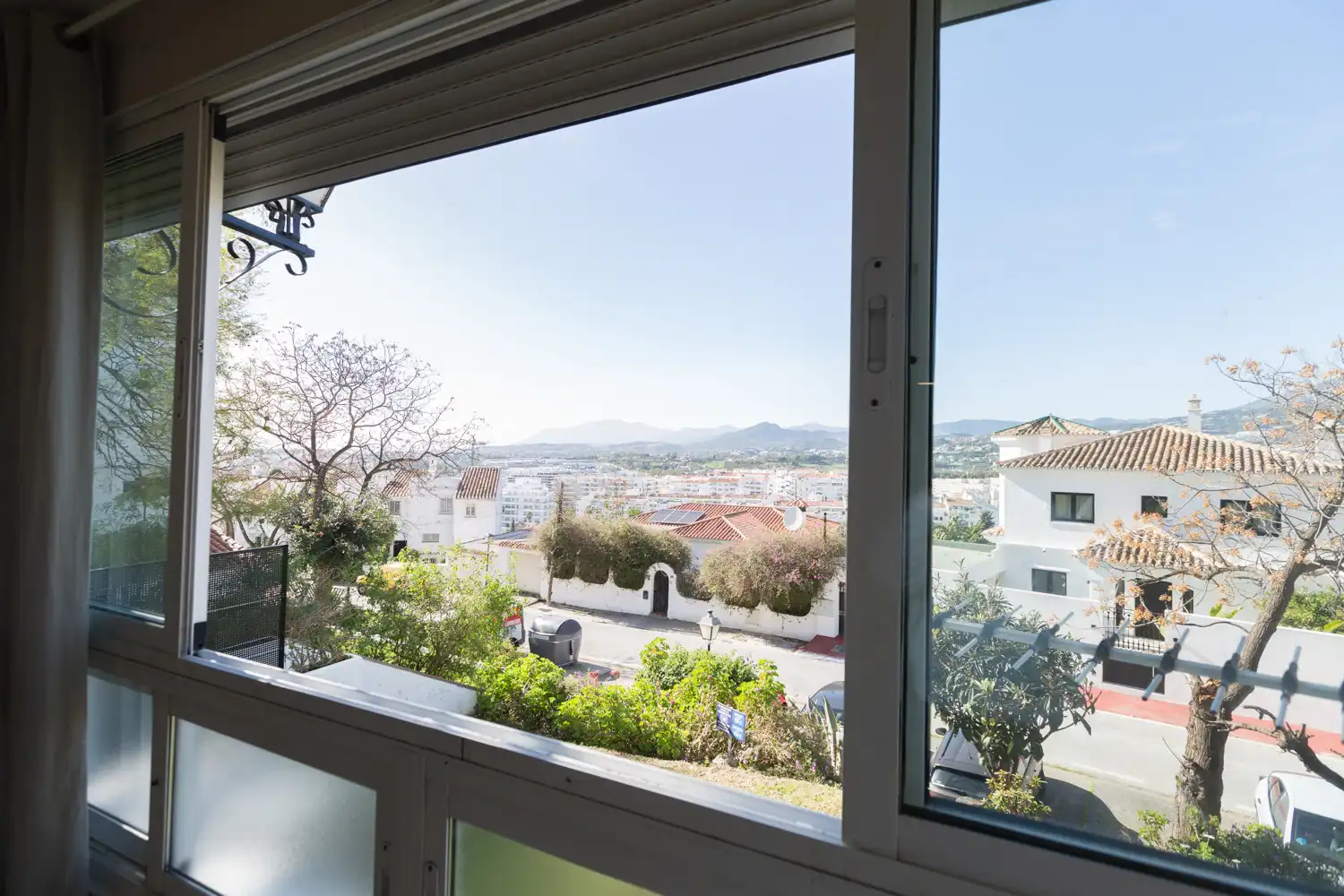 Vista exterior de Apartament en venda en Marbella amb Aire condicionat, Terrassa i Moblat