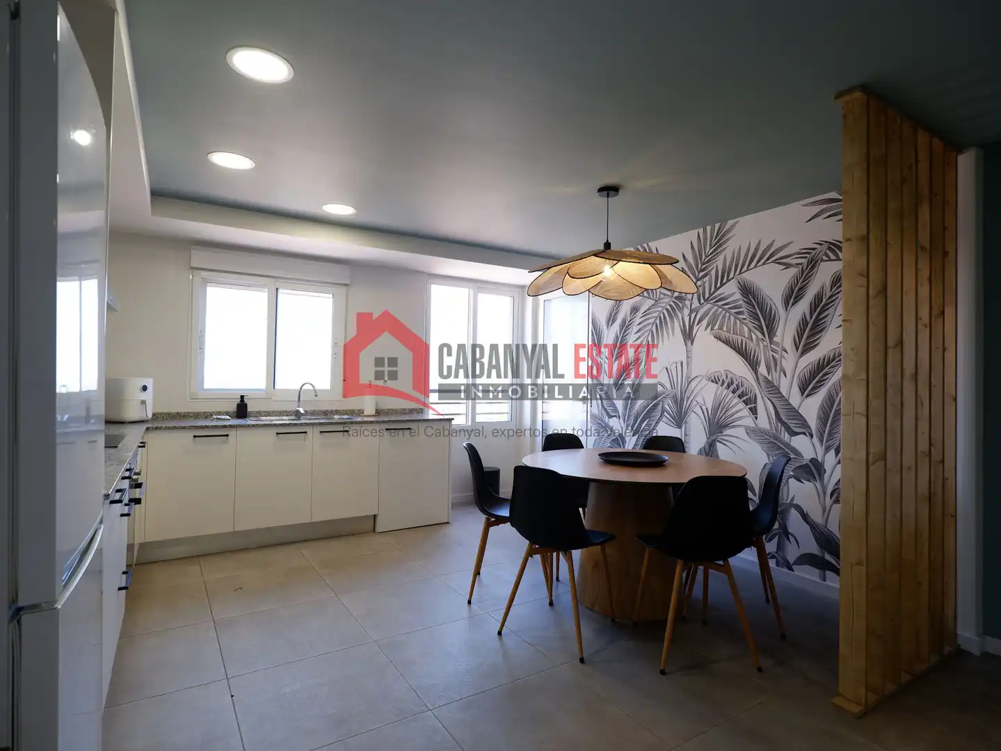 Vista exterior de Apartament de lloguer en Valencia amb Aire condicionat, Moblat i Balcó