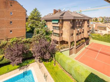 Flat with pool for sale in Calle GOITIA