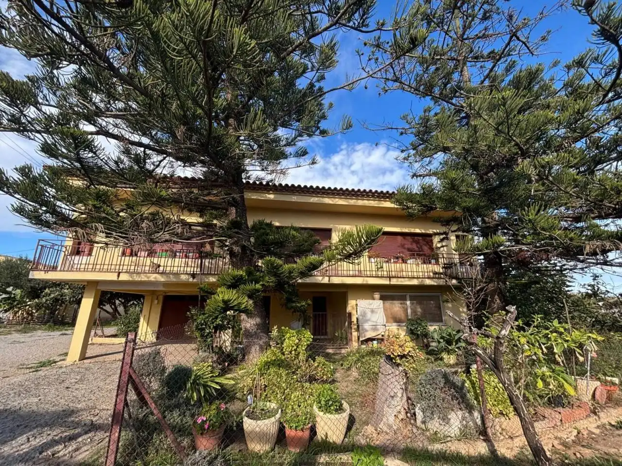 Exterior view of Country homes for sale in Vilanova i la Geltrú  with Private garden and Terrace
