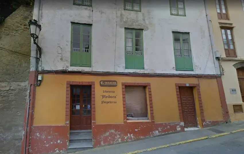 Vista exterior de Casa o chalet en venta en Castropol