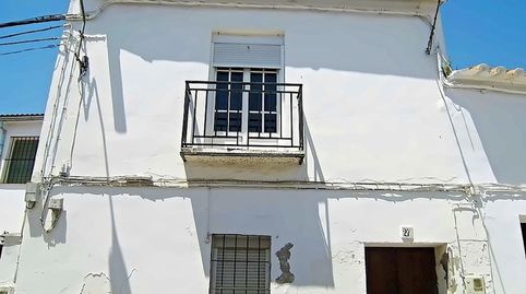Solvia Inmobiliaria  Chalet independiente Peñaflor