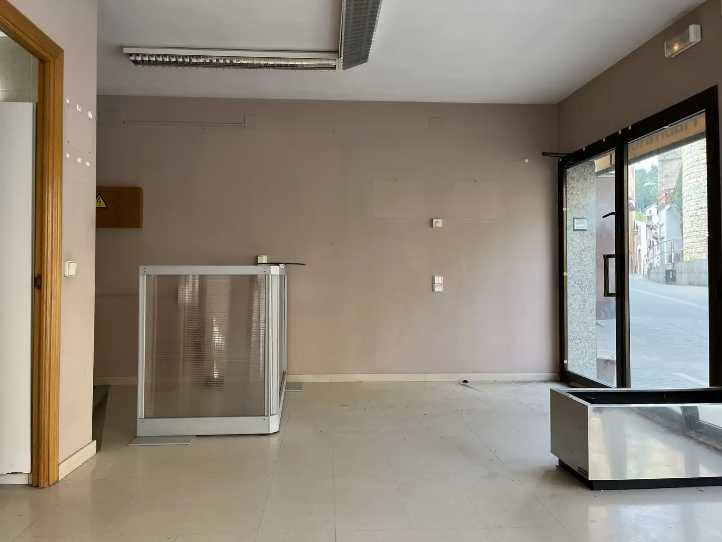 Local comercial en venta en Carrer Josep Ximeno 2, imagen 10