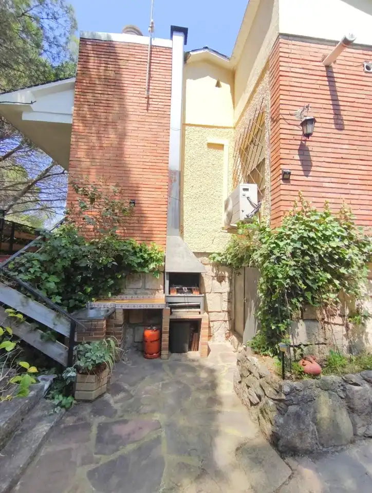 Terrassa de Casa o xalet en venda en Villa del Prado amb Aire condicionat, Calefacció i Jardí privat