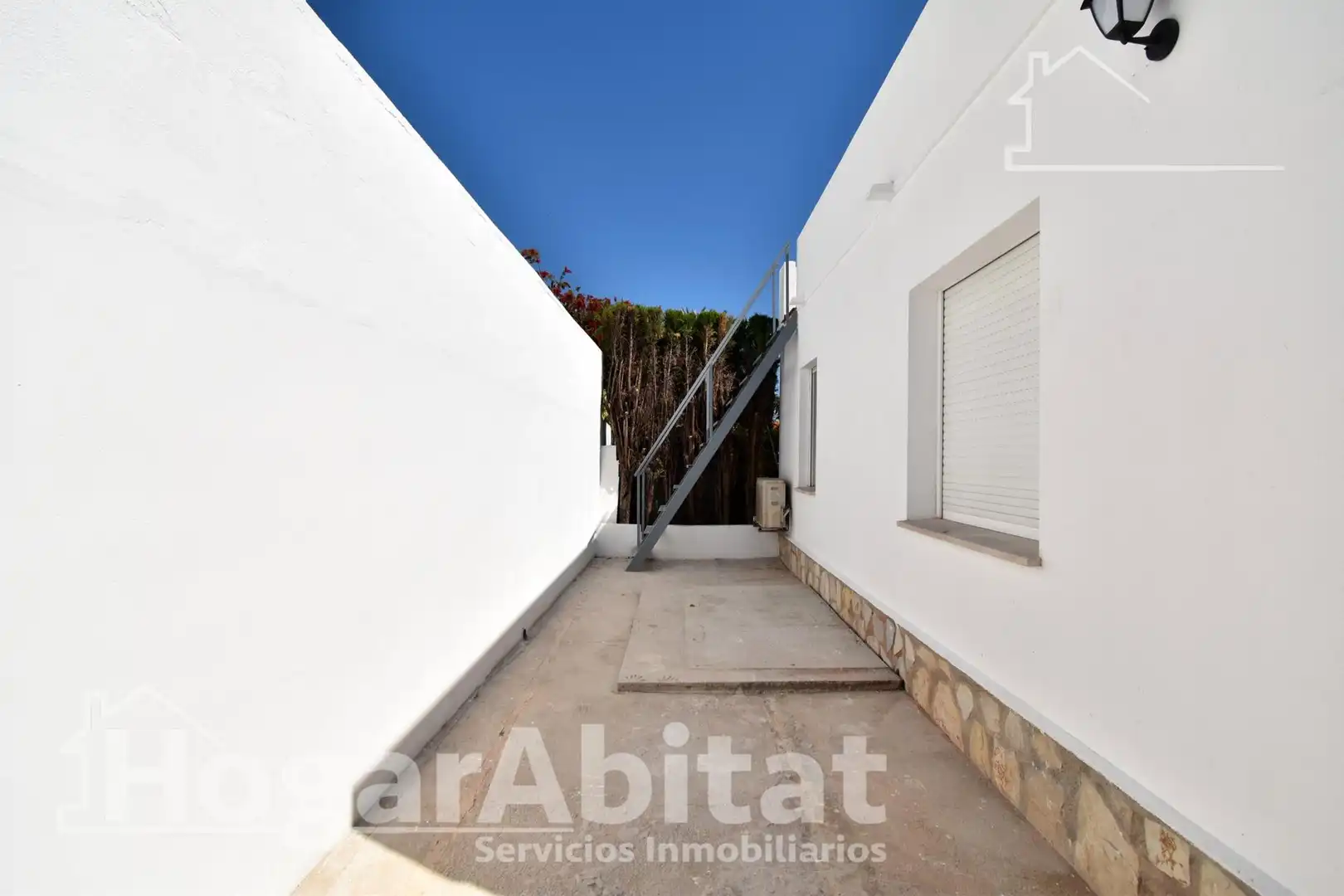 Vista exterior de Casa adosada en venta en Dénia con Aire acondicionado, Calefacción y Terraza