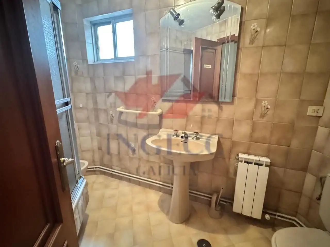 Baño de Piso en venta en A Coruña Capital  con Calefacción, Parquet y Trastero