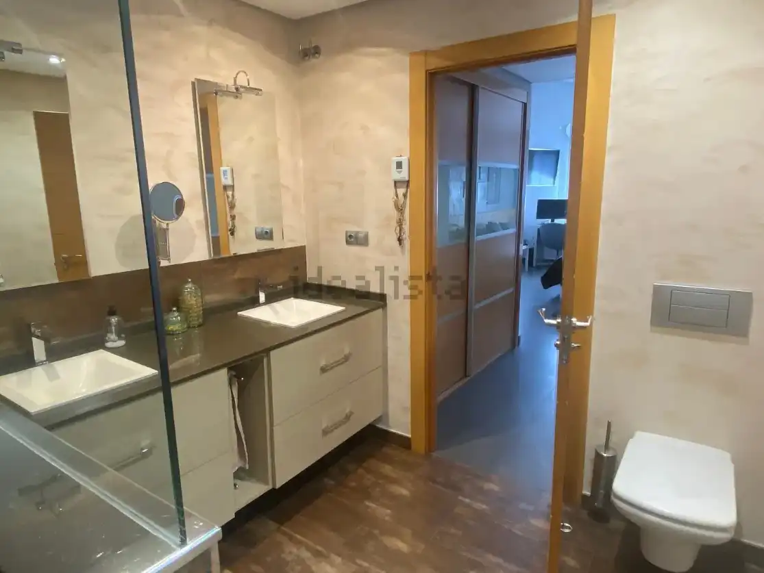 Bany de Casa o xalet en venda en Arroyo de la Encomienda amb Calefacció, Jardí privat i Terrassa